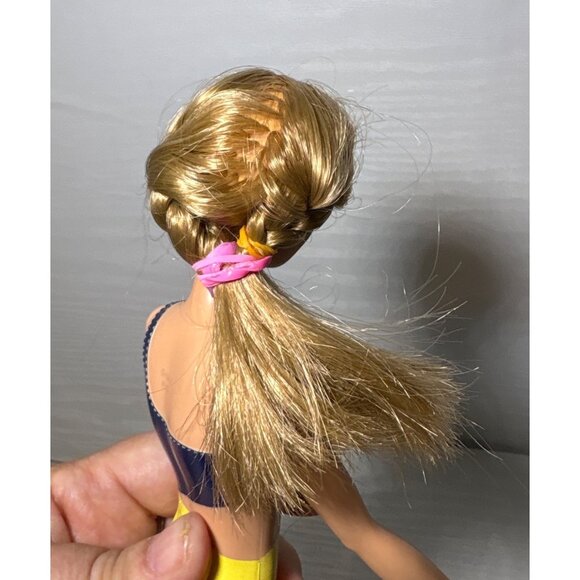 Barbie Doll Cut Out Bathing Suit With Blonde Hair 2019 Beach GHW41N301 - Picture 6 of 9